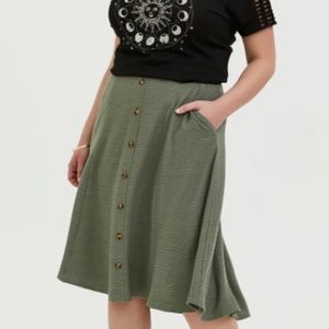 New With Tags Torrid Midi Skirt Size 2